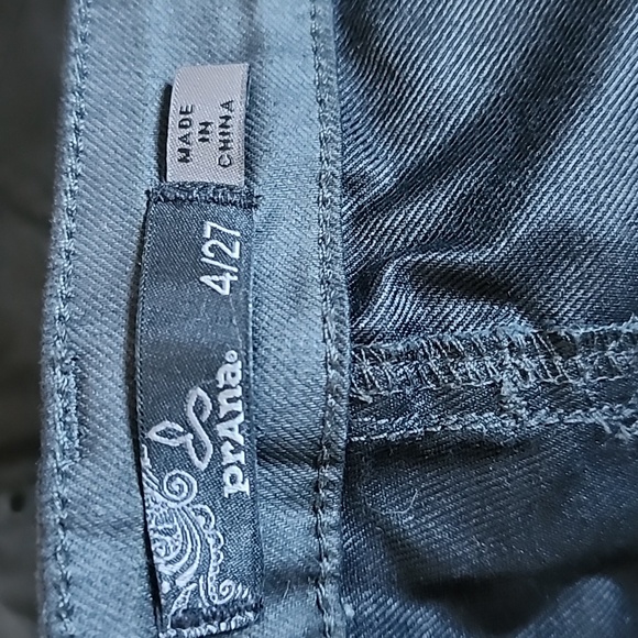 PRANA BLACK SHINY JEANS/  SIZE  4/27 - Picture 4 of 11